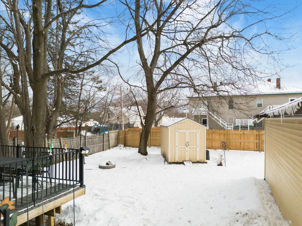 88 Pine Street Madison ME 04950