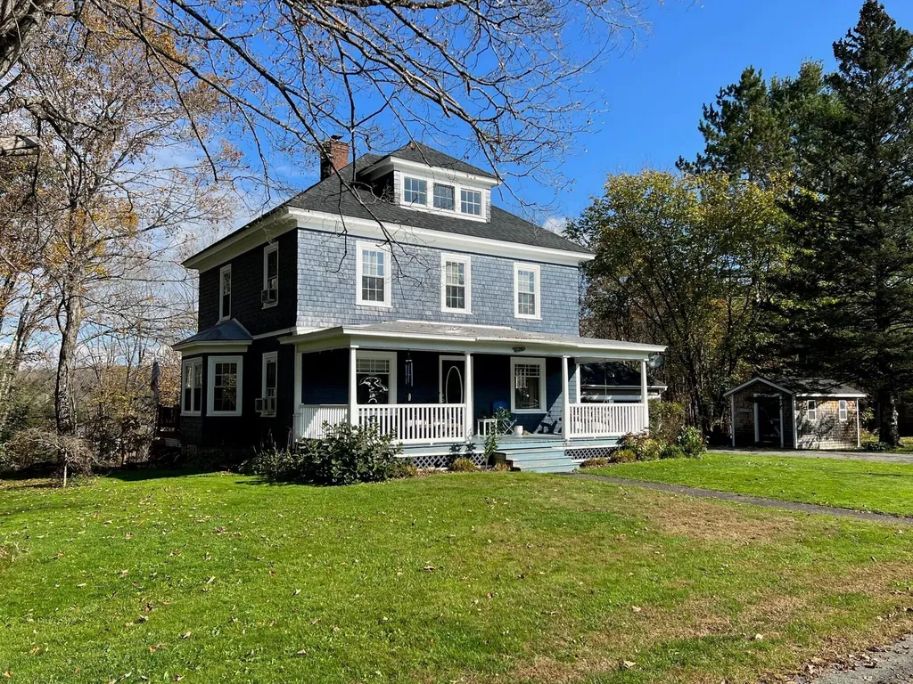 18 Riverside Terrace Guilford ME 04443