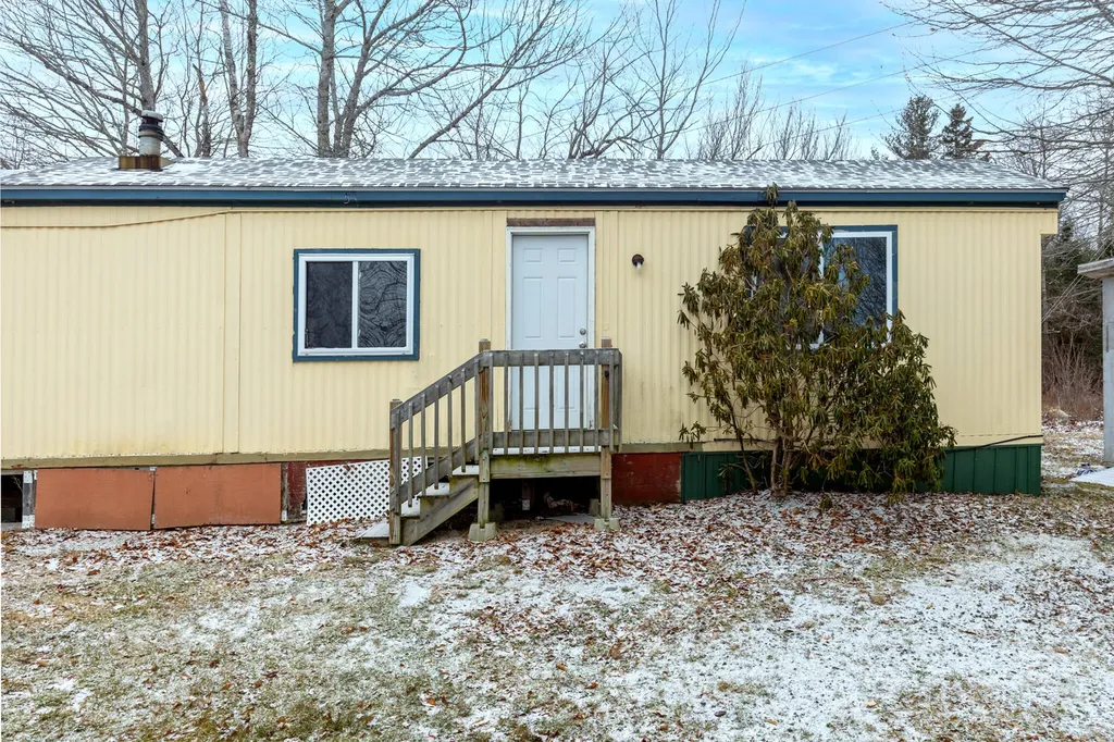 282 Gary Moore Road Ellsworth ME 04605