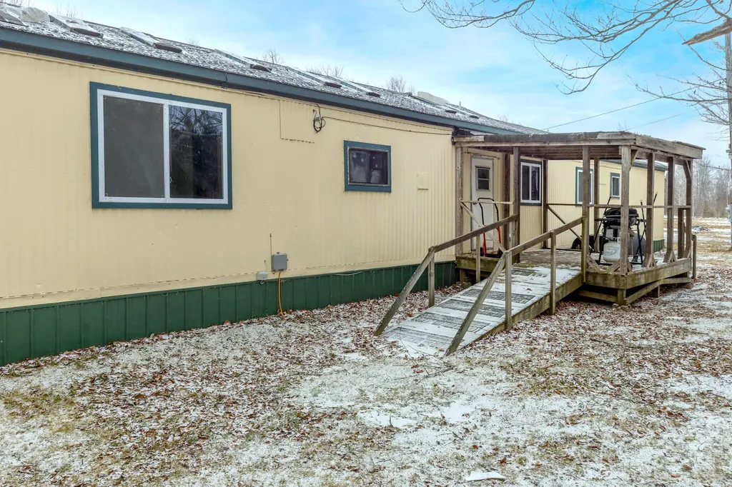 282 Gary Moore Road Ellsworth ME 04605