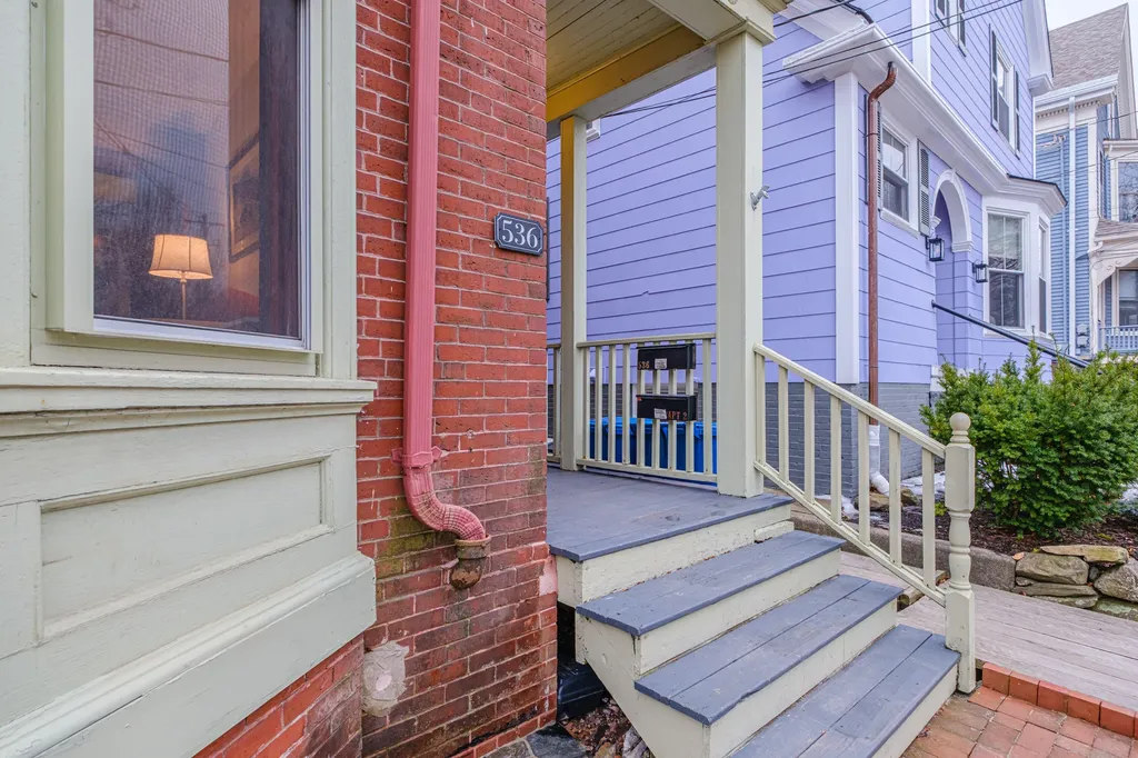 536 Cumberland Avenue Portland ME 04101