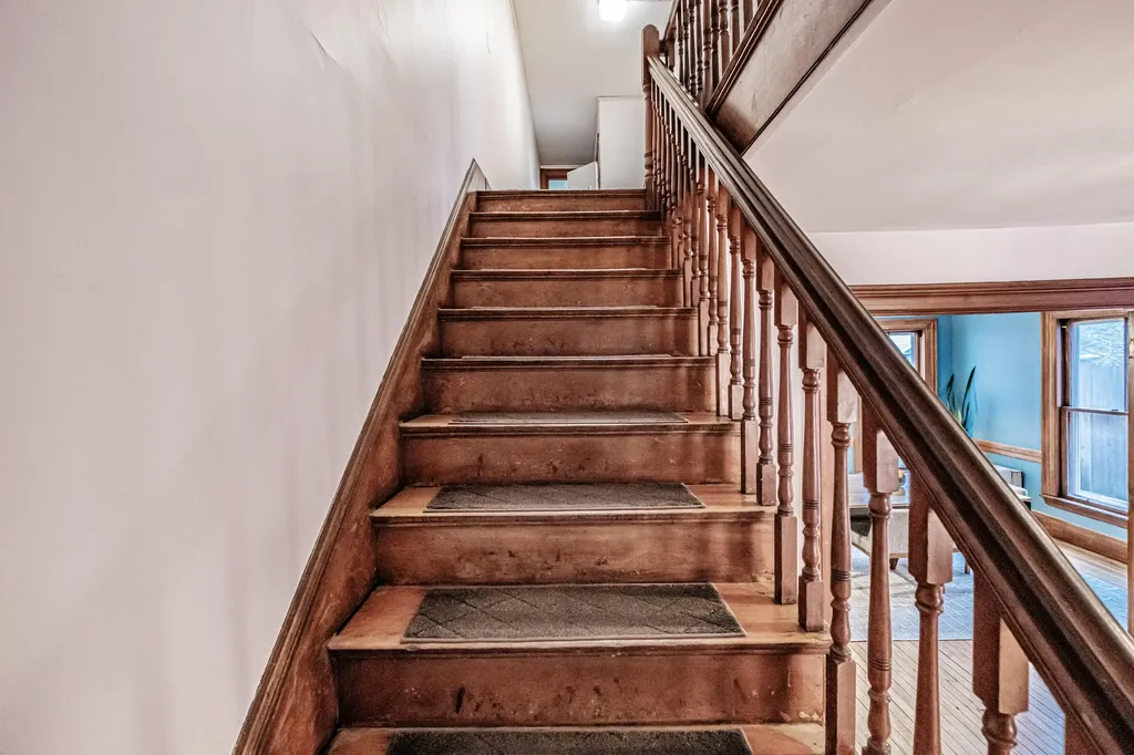 536 Cumberland Avenue Portland ME 04101