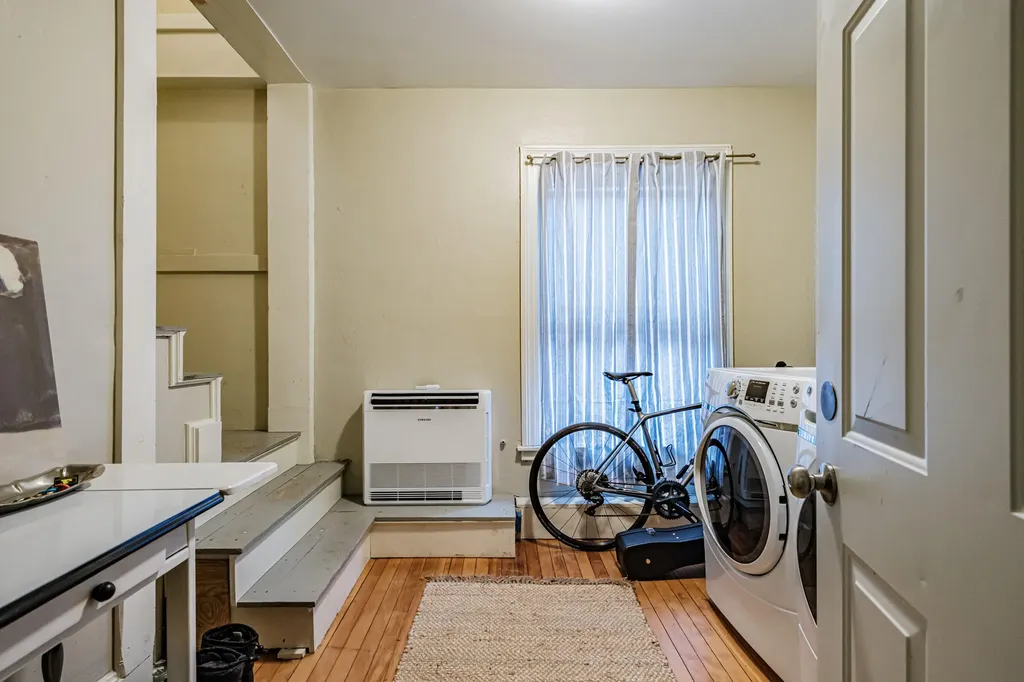 536 Cumberland Avenue Portland ME 04101