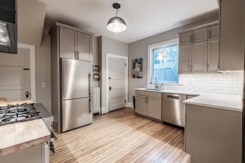 536 Cumberland Avenue Portland ME 04101
