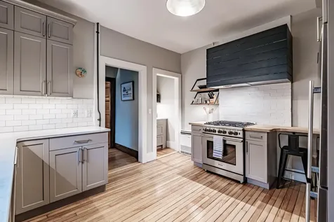 536 Cumberland Avenue Portland ME 04101