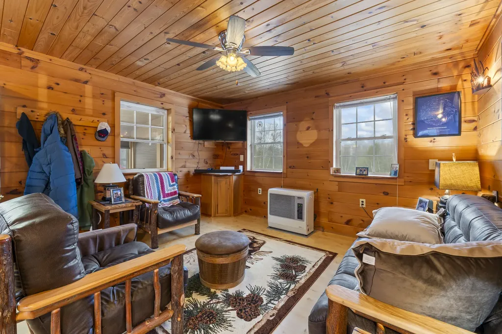 25 Old Bingham Road Solon ME 04979