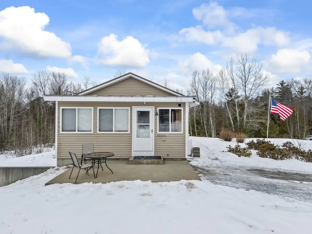 25 Old Bingham Road Solon ME 04979