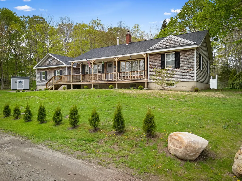 18 Trunnel Lane Friendship ME 04547
