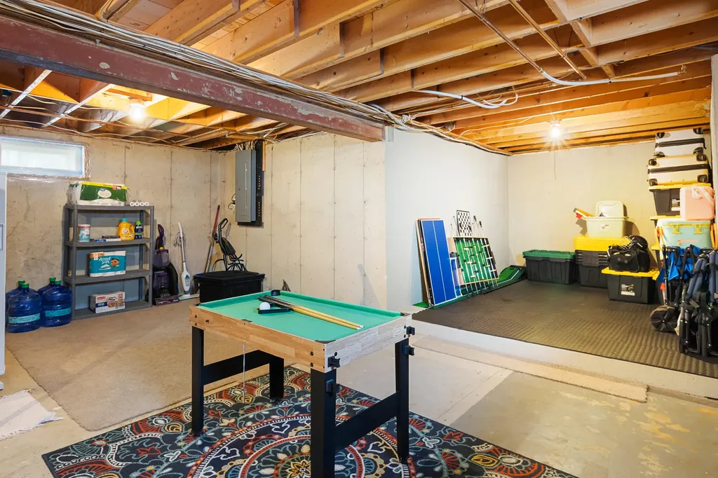 18 Trunnel Lane Friendship ME 04547