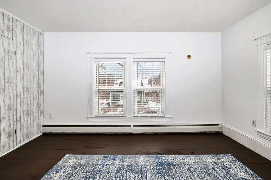 40 Pine Street Dixfield ME 04224