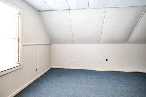 40 Pine Street Dixfield ME 04224
