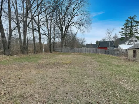 40 Pine Street Dixfield ME 04224