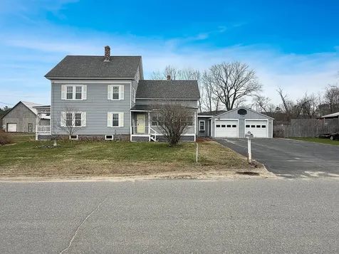 40 Pine Street Dixfield ME 04224