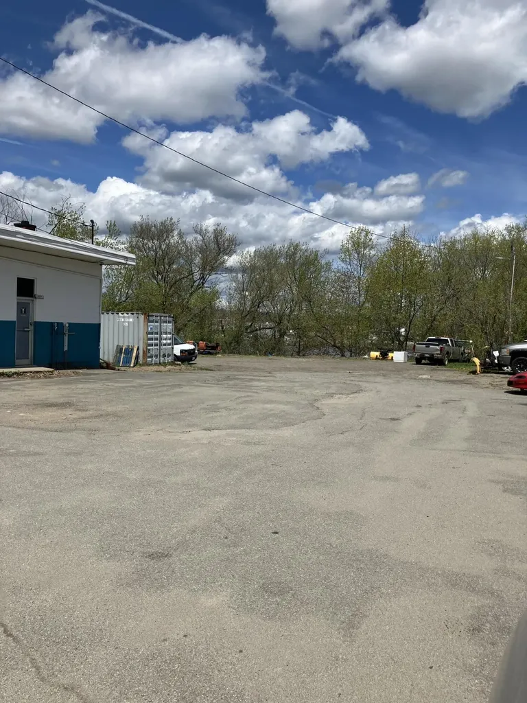 476 Main Street Calais ME 04619