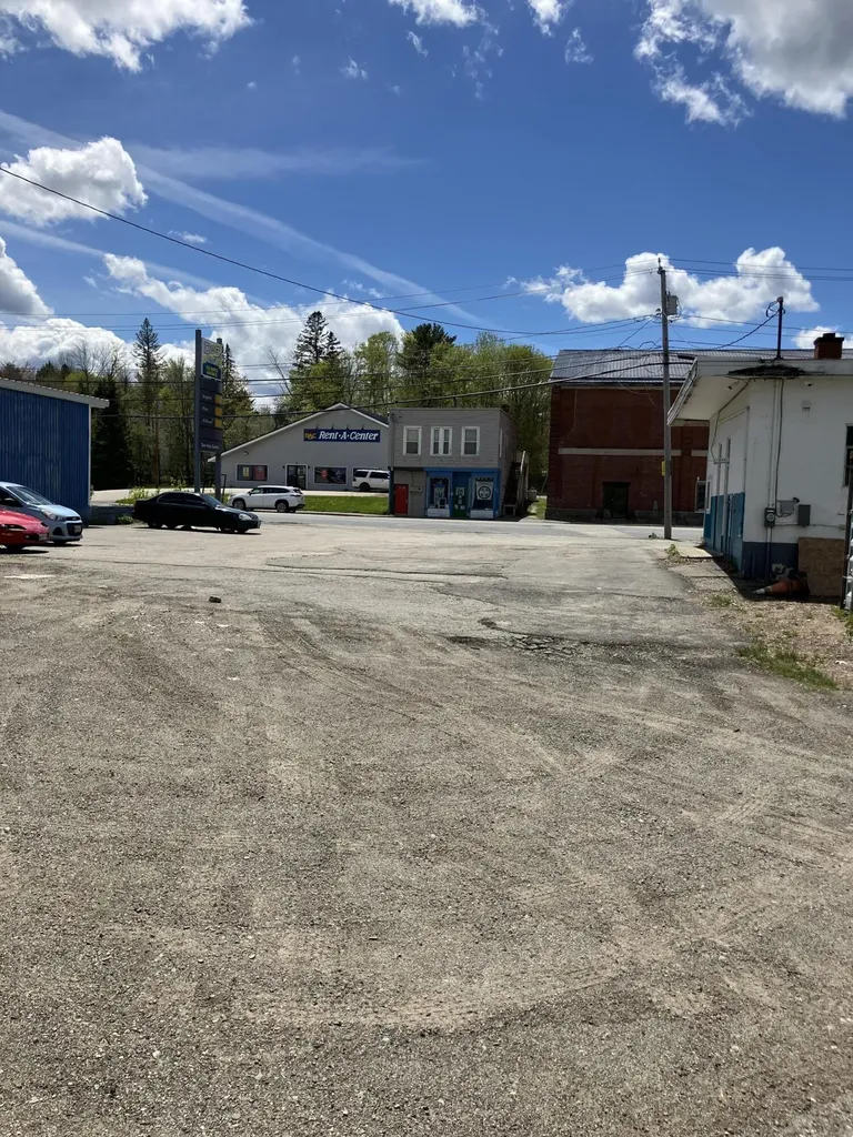 476 Main Street Calais ME 04619