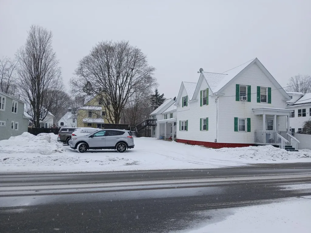 94 Summer Street Auburn ME 04210