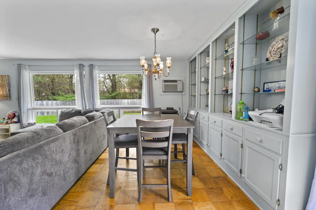 42 Sugarloaf Lane Bangor ME 04401