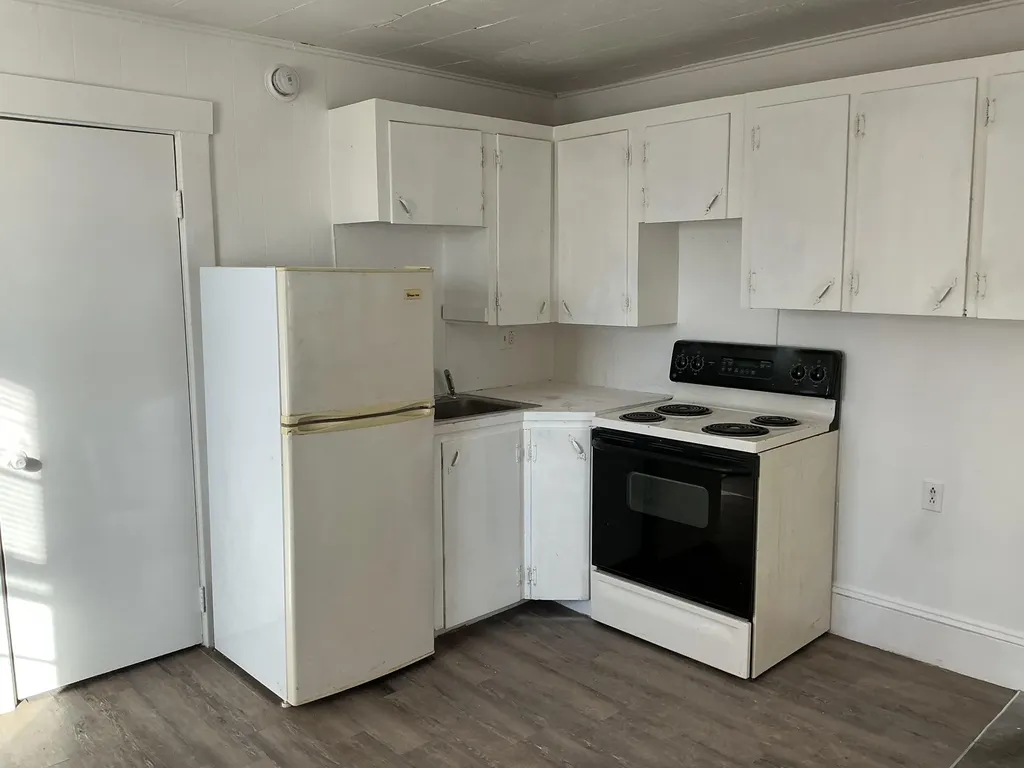 336 Main Street Corinth ME 04427