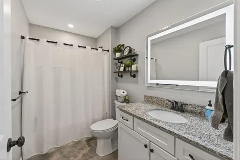 7 Aquatic Way Windham ME 04062