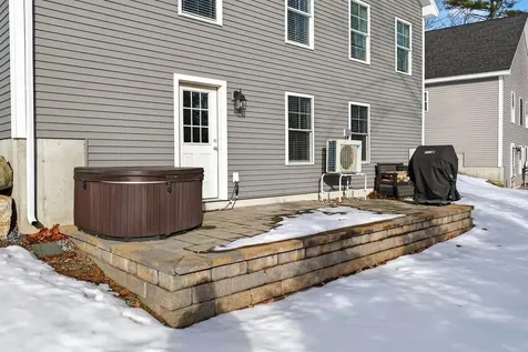 7 Aquatic Way Windham ME 04062