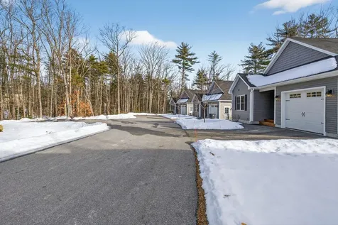 7 Aquatic Way Windham ME 04062