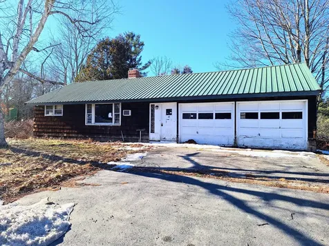 18 Gray Road Falmouth ME 04105