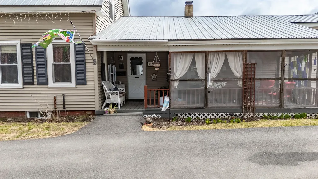 21 Pleasant Street Milo ME 04463