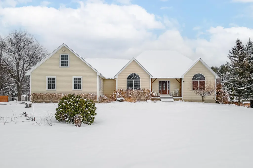 4191 Union Street Levant ME 04456