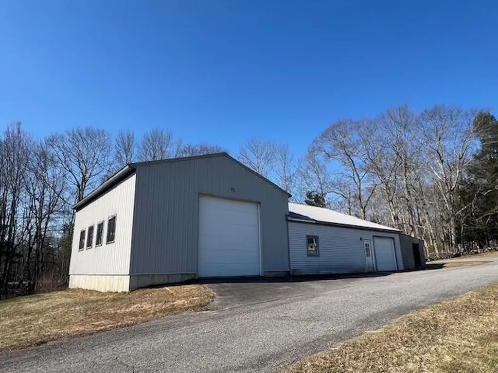 467 Bay Road Bowdoinham ME 04008