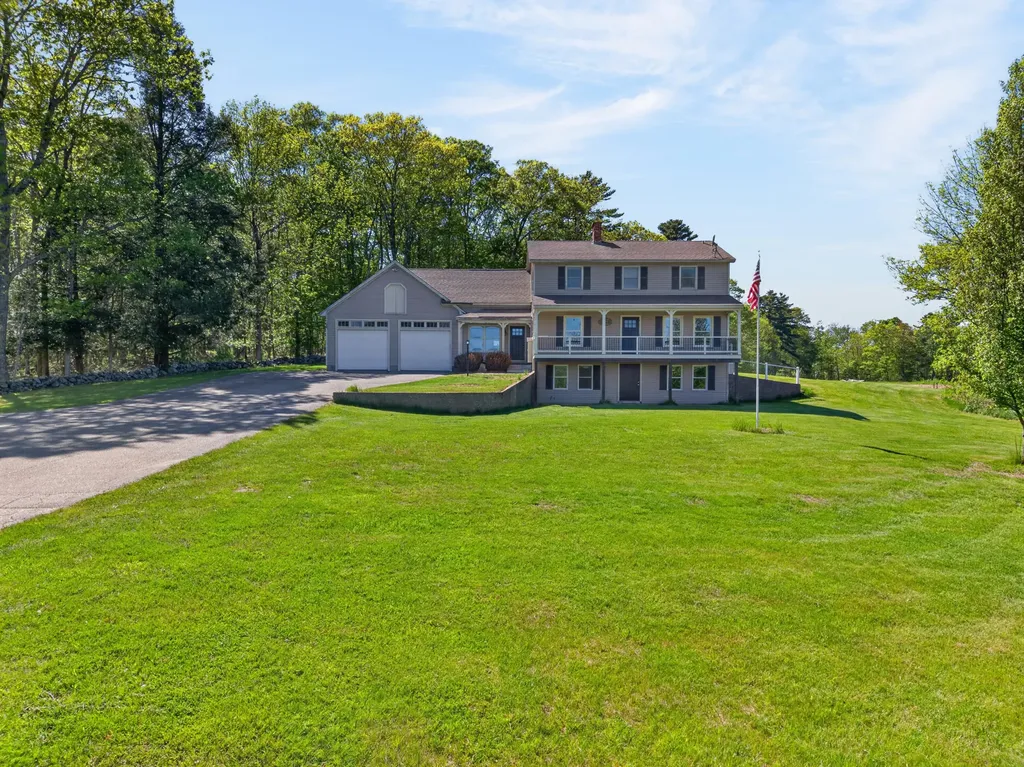 467 Bay Road Bowdoinham ME 04008