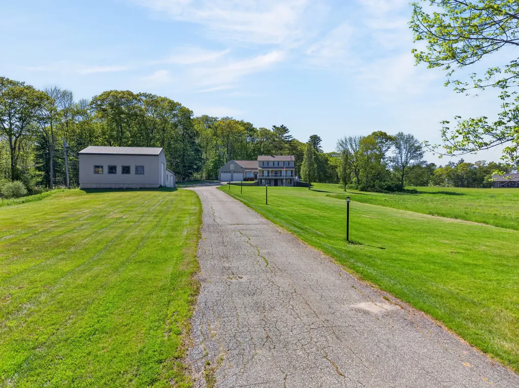 467 Bay Road Bowdoinham ME 04008