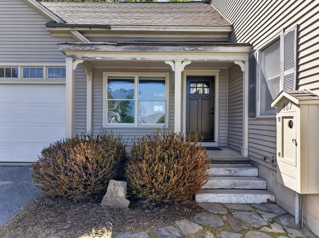 467 Bay Road Bowdoinham ME 04008