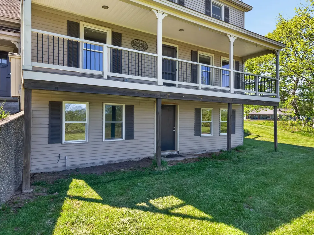 467 Bay Road Bowdoinham ME 04008