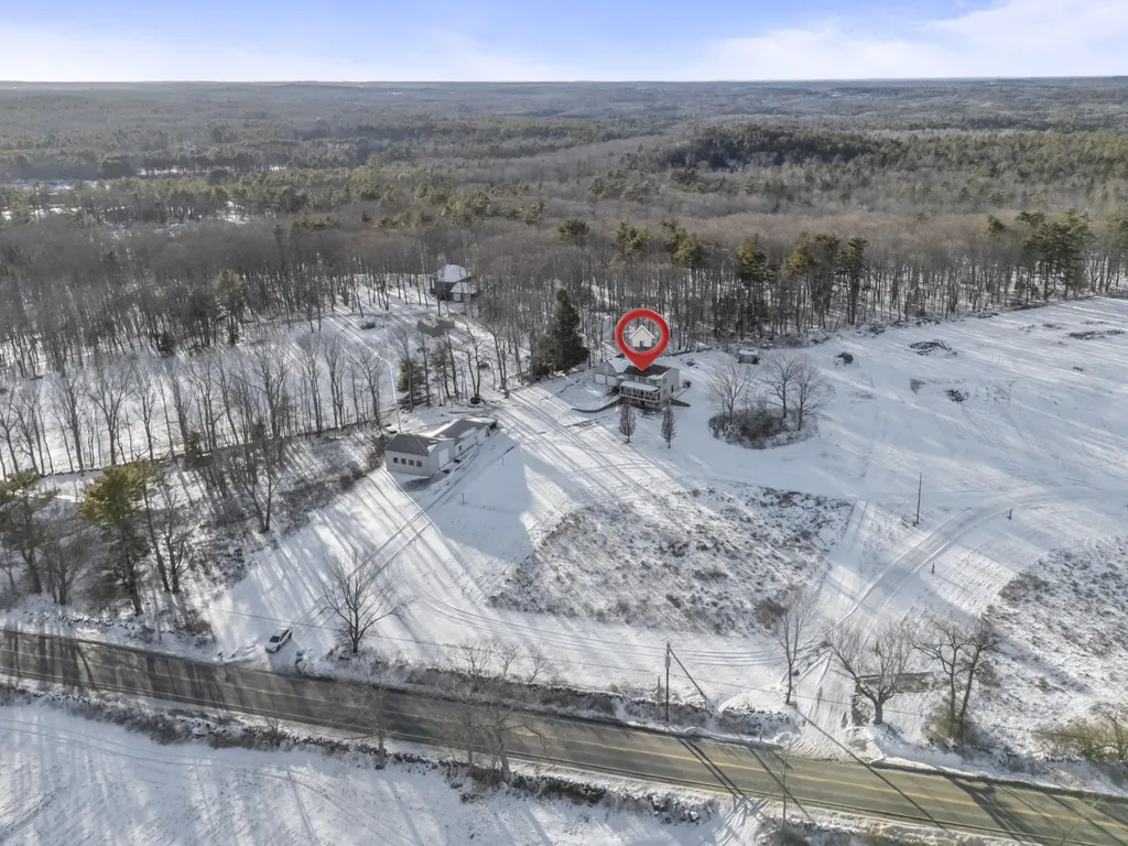 467 Bay Road Bowdoinham ME 04008