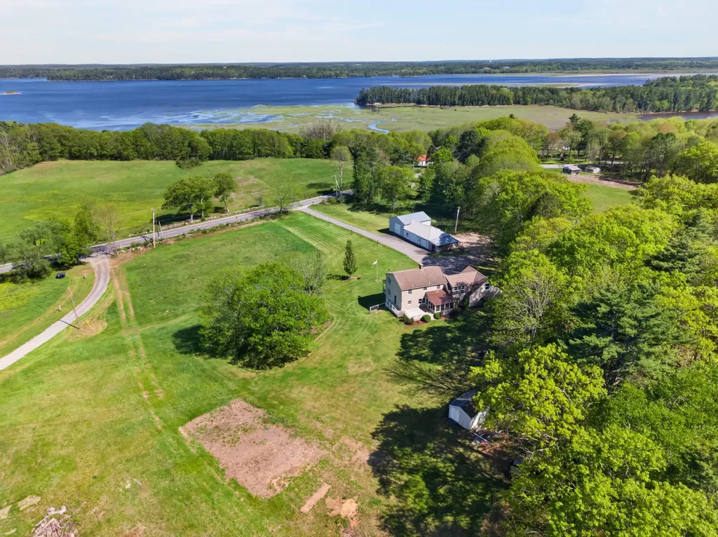 467 Bay Road Bowdoinham ME 04008