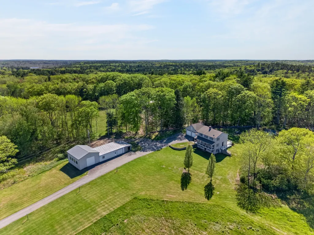 467 Bay Road Bowdoinham ME 04008