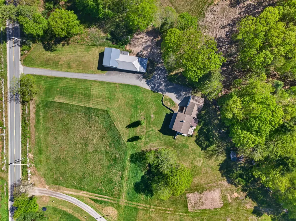 467 Bay Road Bowdoinham ME 04008