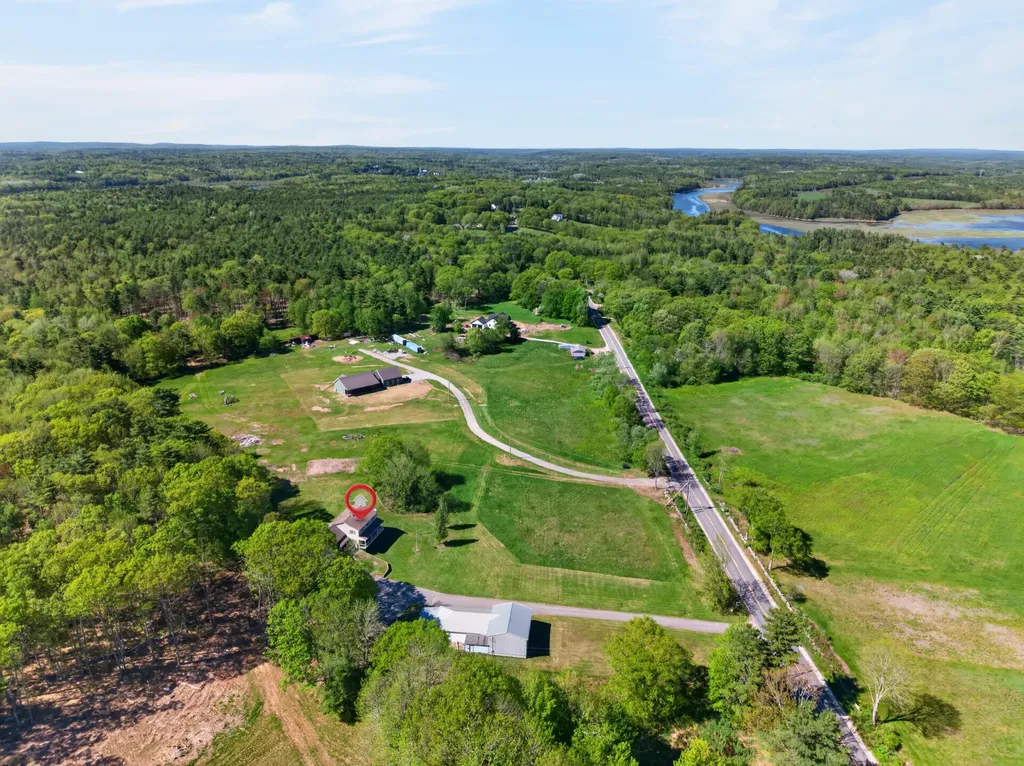 467 Bay Road Bowdoinham ME 04008