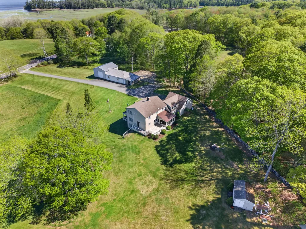 467 Bay Road Bowdoinham ME 04008