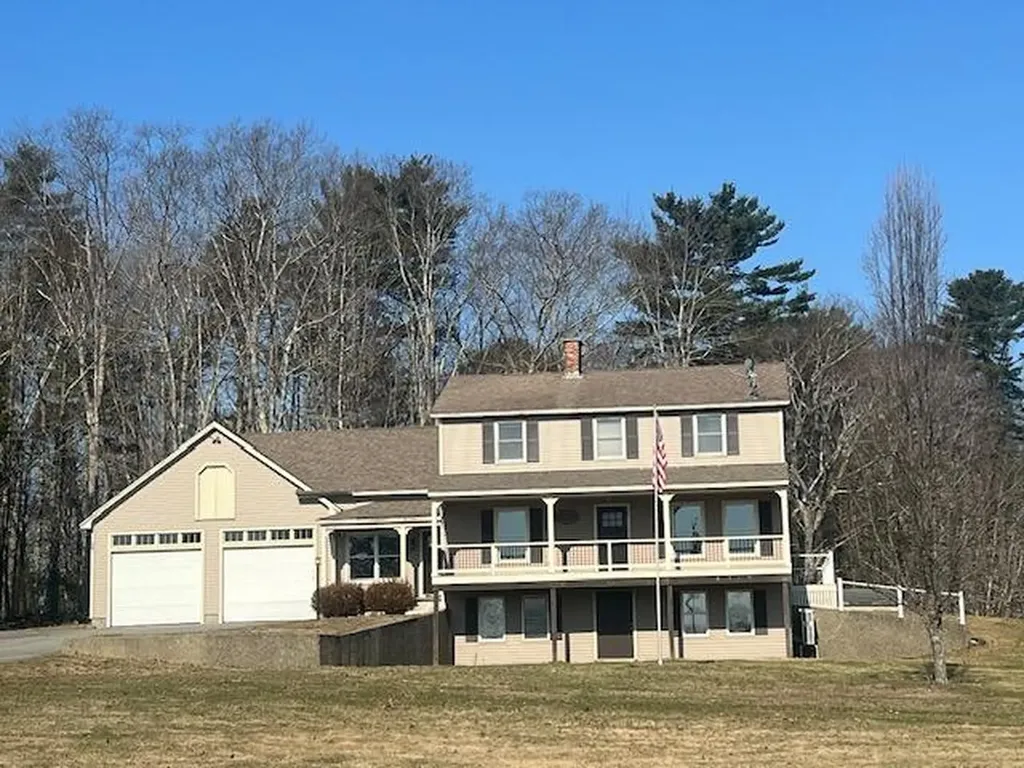 467 Bay Road Bowdoinham ME 04008
