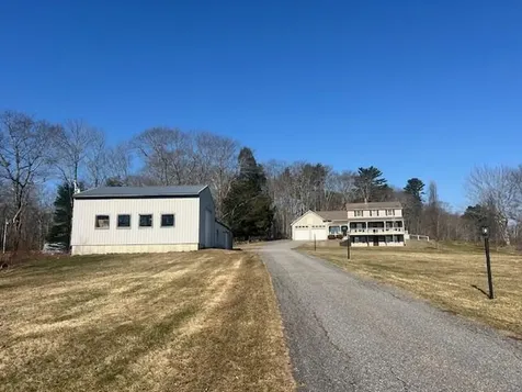 467 Bay Road Bowdoinham ME 04008