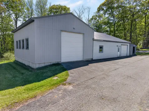 467 Bay Road Bowdoinham ME 04008
