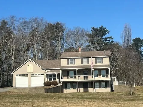 467 Bay Road Bowdoinham ME 04008