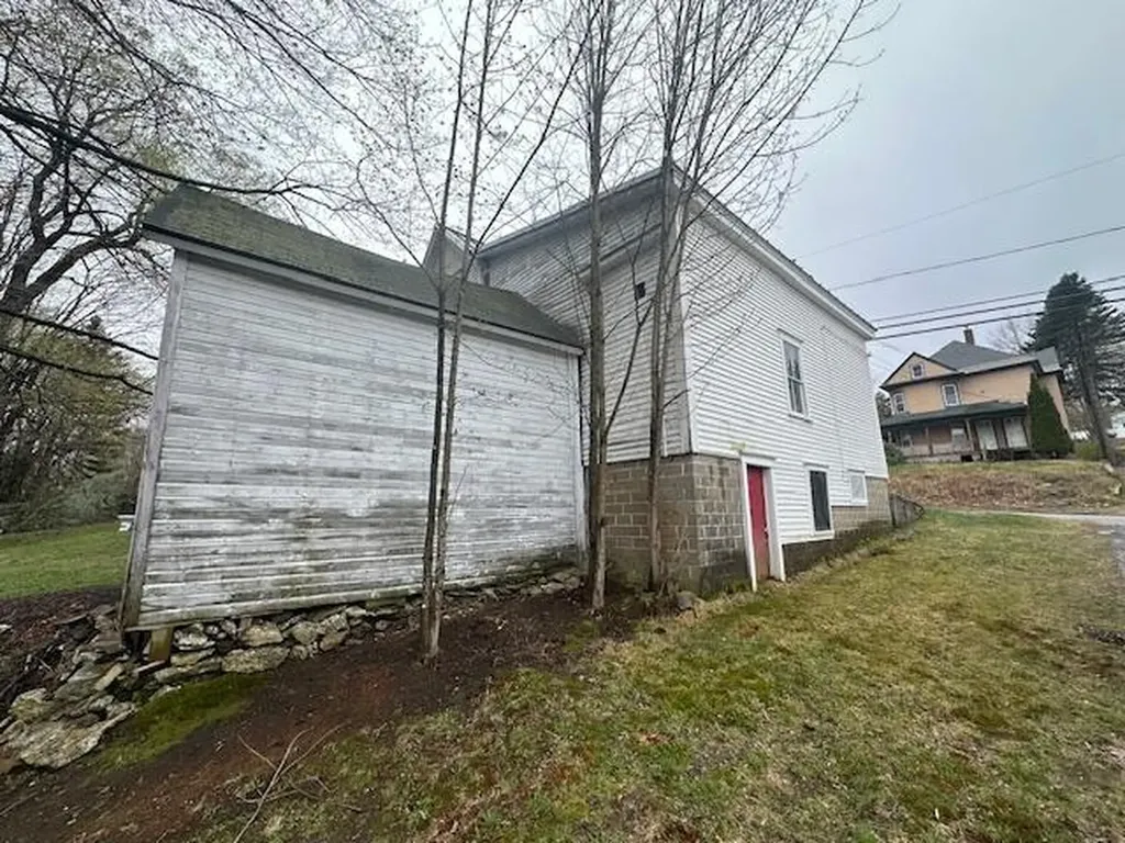 627 Prospect Avenue Rumford ME 04276