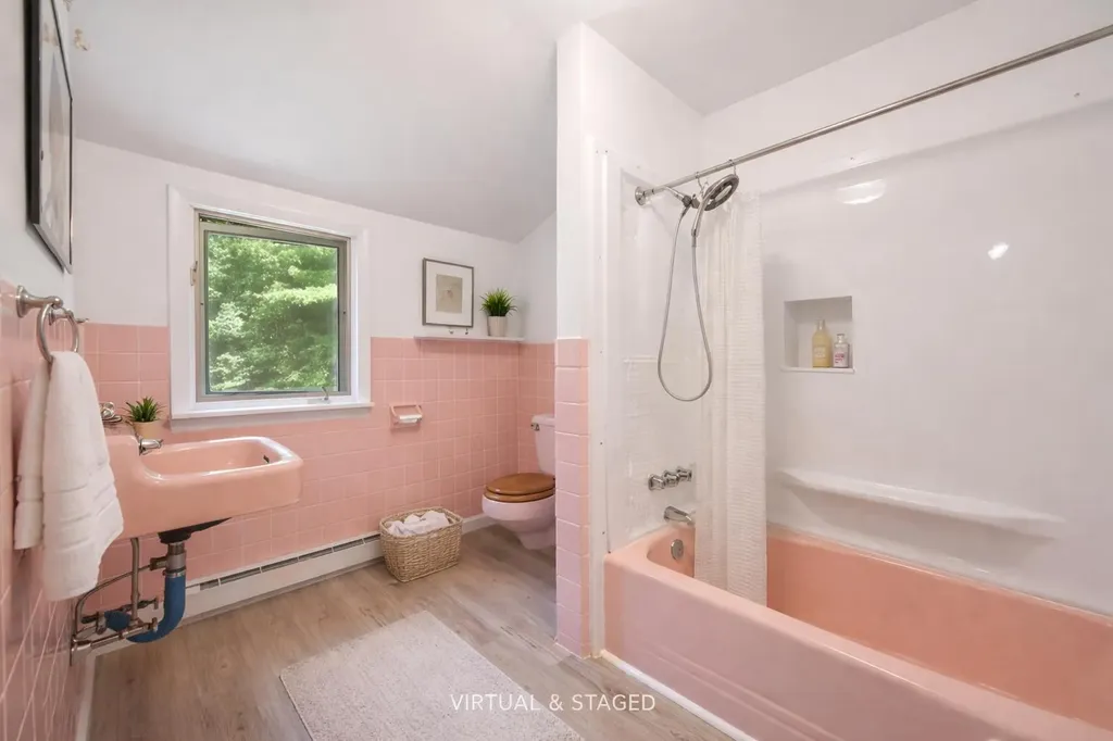 47 Chase Road Baileyville ME 04694
