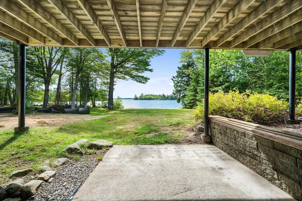 47 Chase Road Baileyville ME 04694