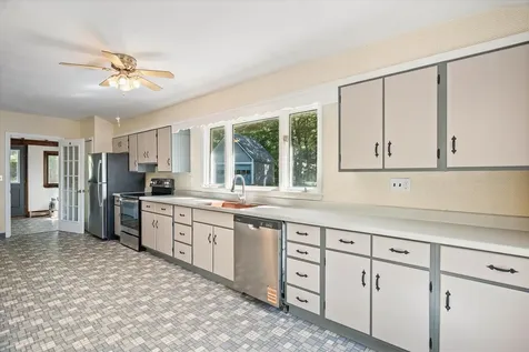 47 Chase Road Baileyville ME 04694