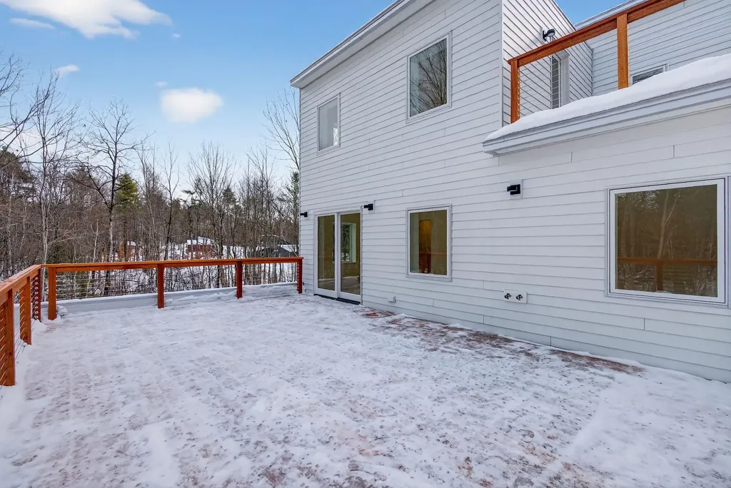 24 Mattie Lane Durham ME 04222