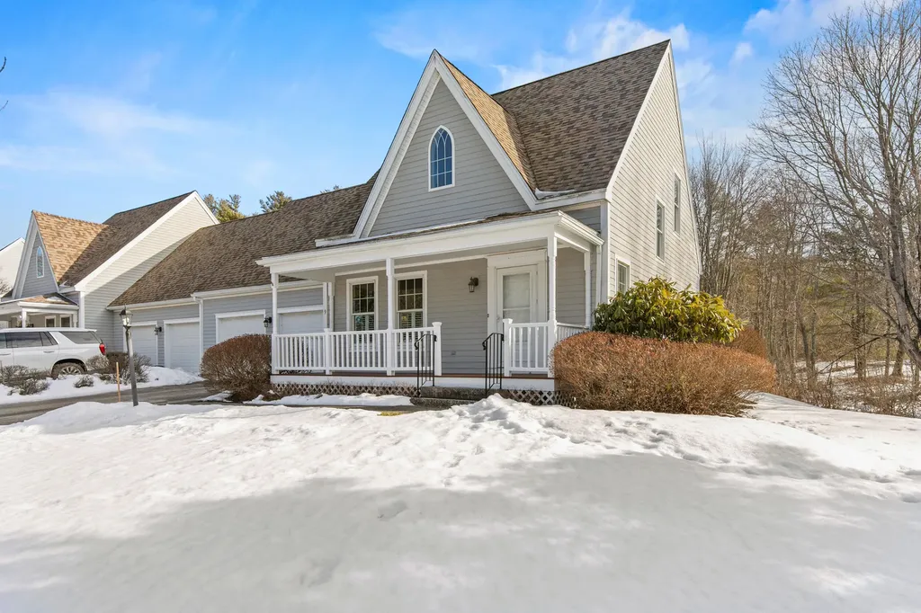9 Gables Drive Yarmouth ME 04096