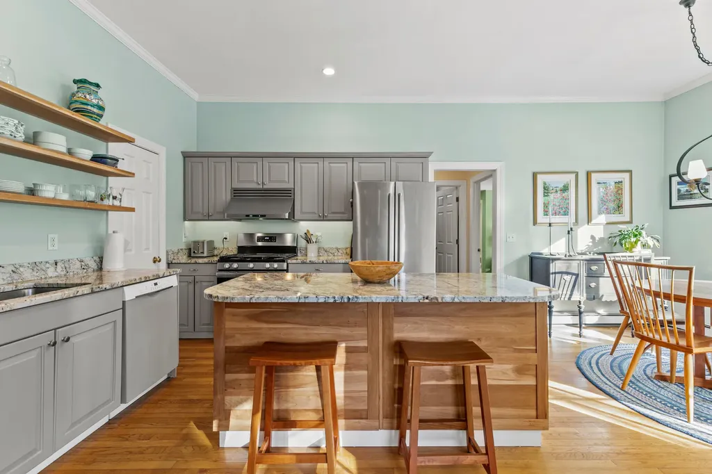 9 Gables Drive Yarmouth ME 04096
